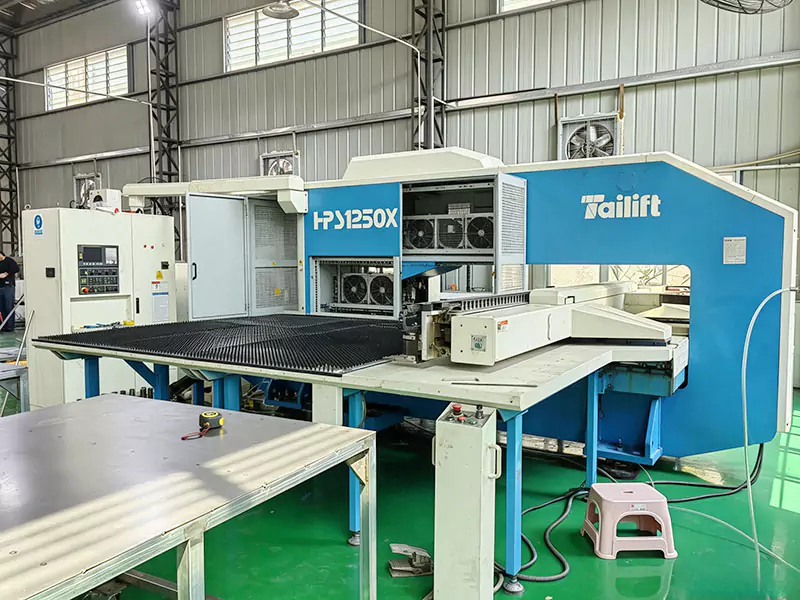 CNC Turret Punch Press